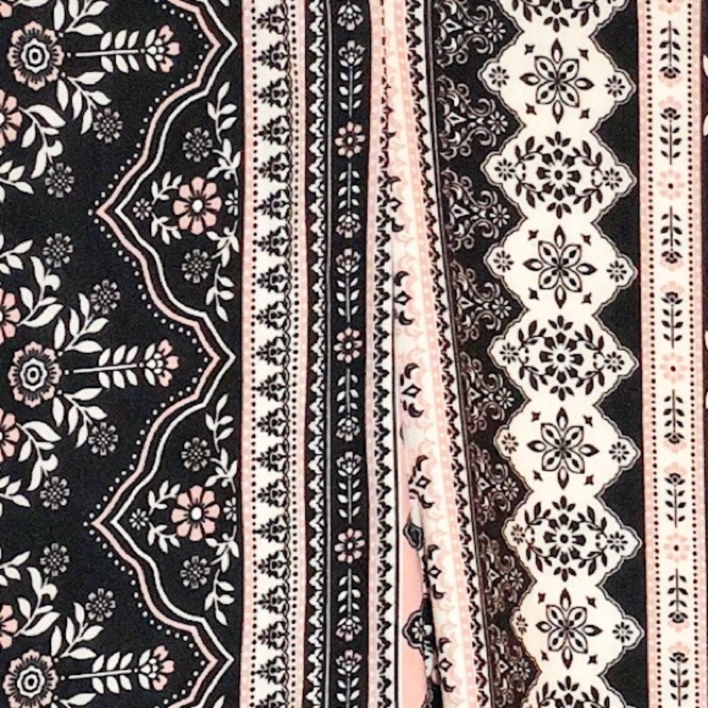 (NWT) Eye Candy Leggings - Picture 4 of 4